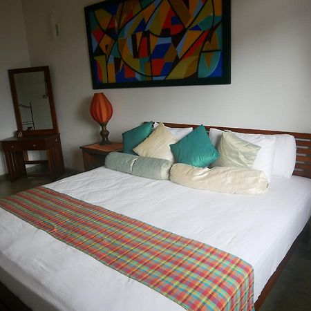 Yoho Home Away Home Κάντι Εξωτερικό φωτογραφία