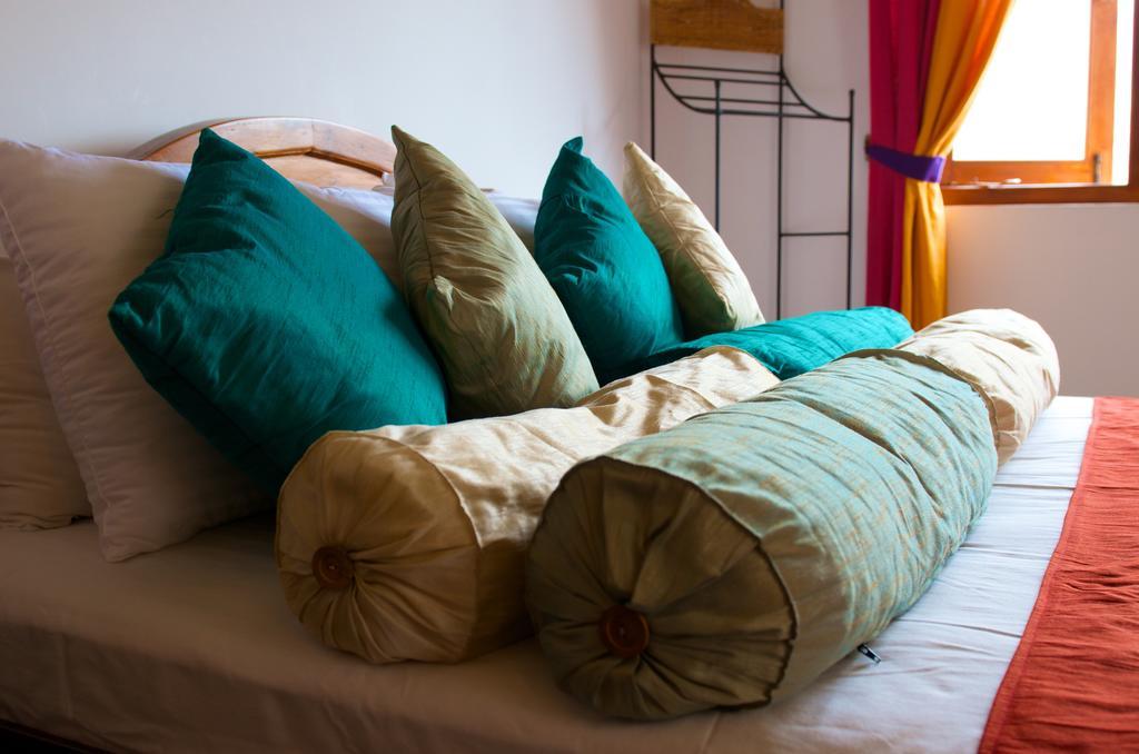 Yoho Home Away Home Κάντι Εξωτερικό φωτογραφία